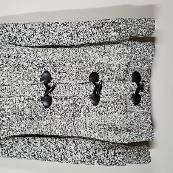 Sherpa lined heathered chunky knit hooded sweater toggle closure Womens medium. - Picture 3 of 9